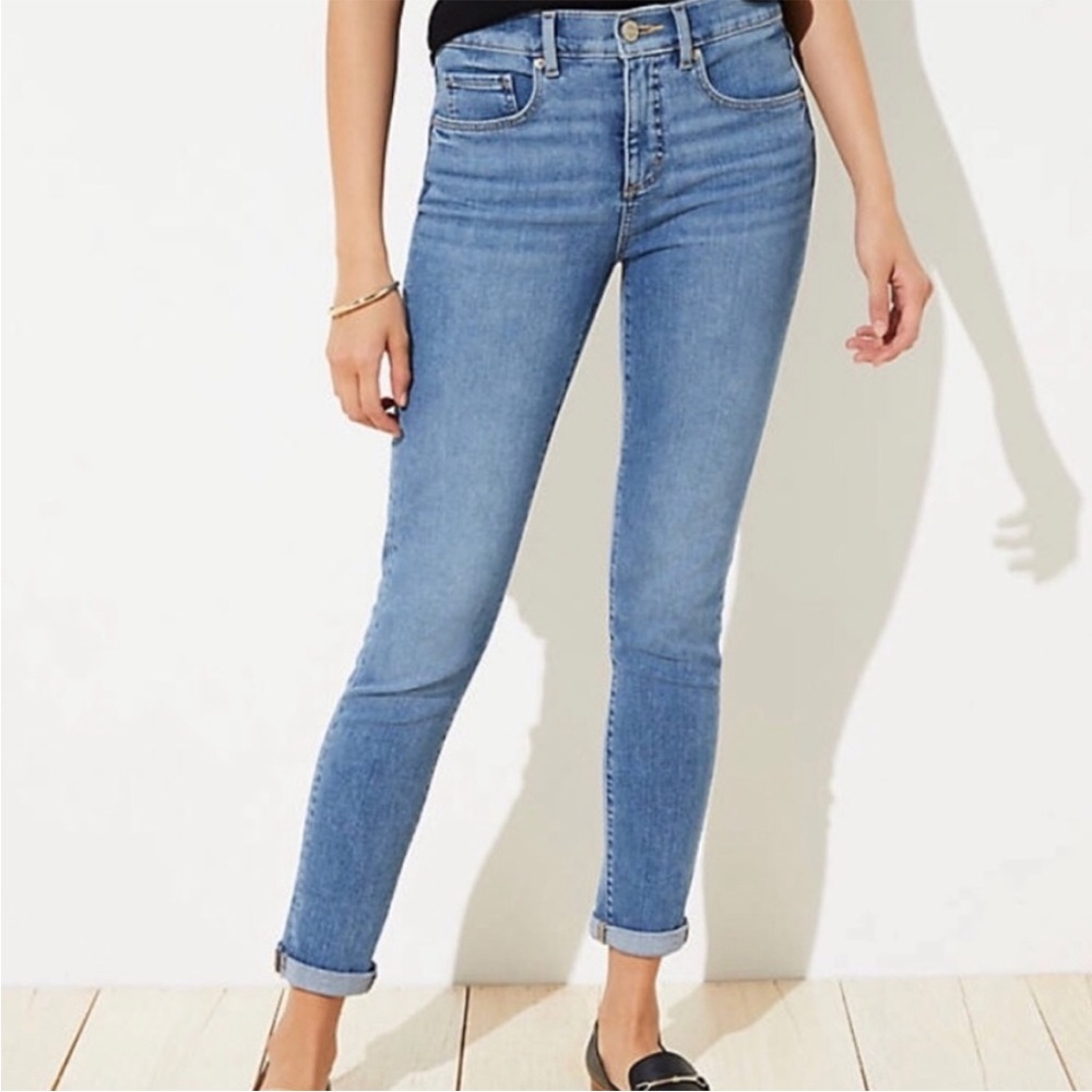 LOFT Curvy Cuffed Crop Jeans Light Wash NEW Sz 28 (6)